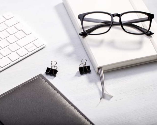 business-desk-LSUNBY2-640x512